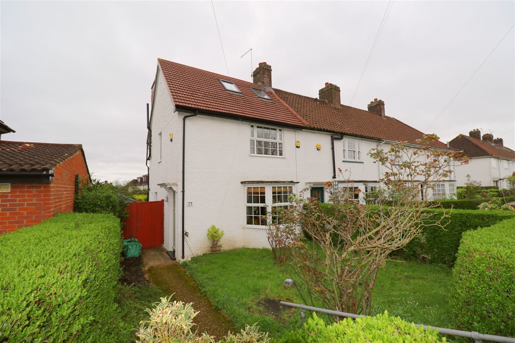 Saxon Drive, West Acton, London